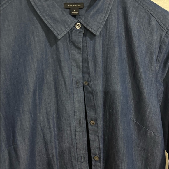 Ann Taylor women’s  Casual Blue Button Down Shirt - Picture 2 of 5